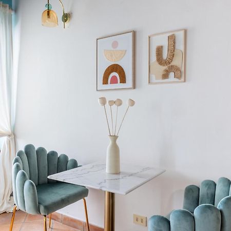 Suite Trevi - Charming Loft Near Trevi Fountain Roma Esterno foto