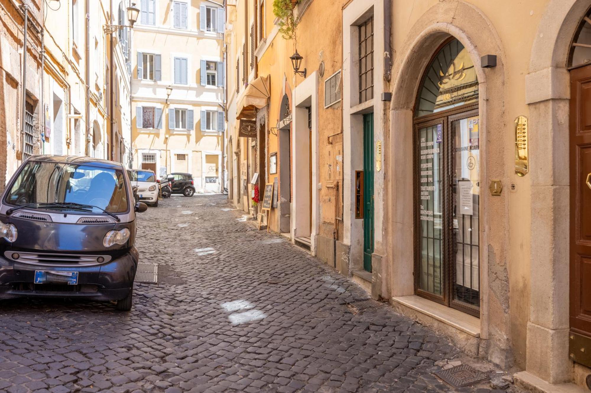 Suite Trevi - Charming Loft Near Trevi Fountain Roma Esterno foto