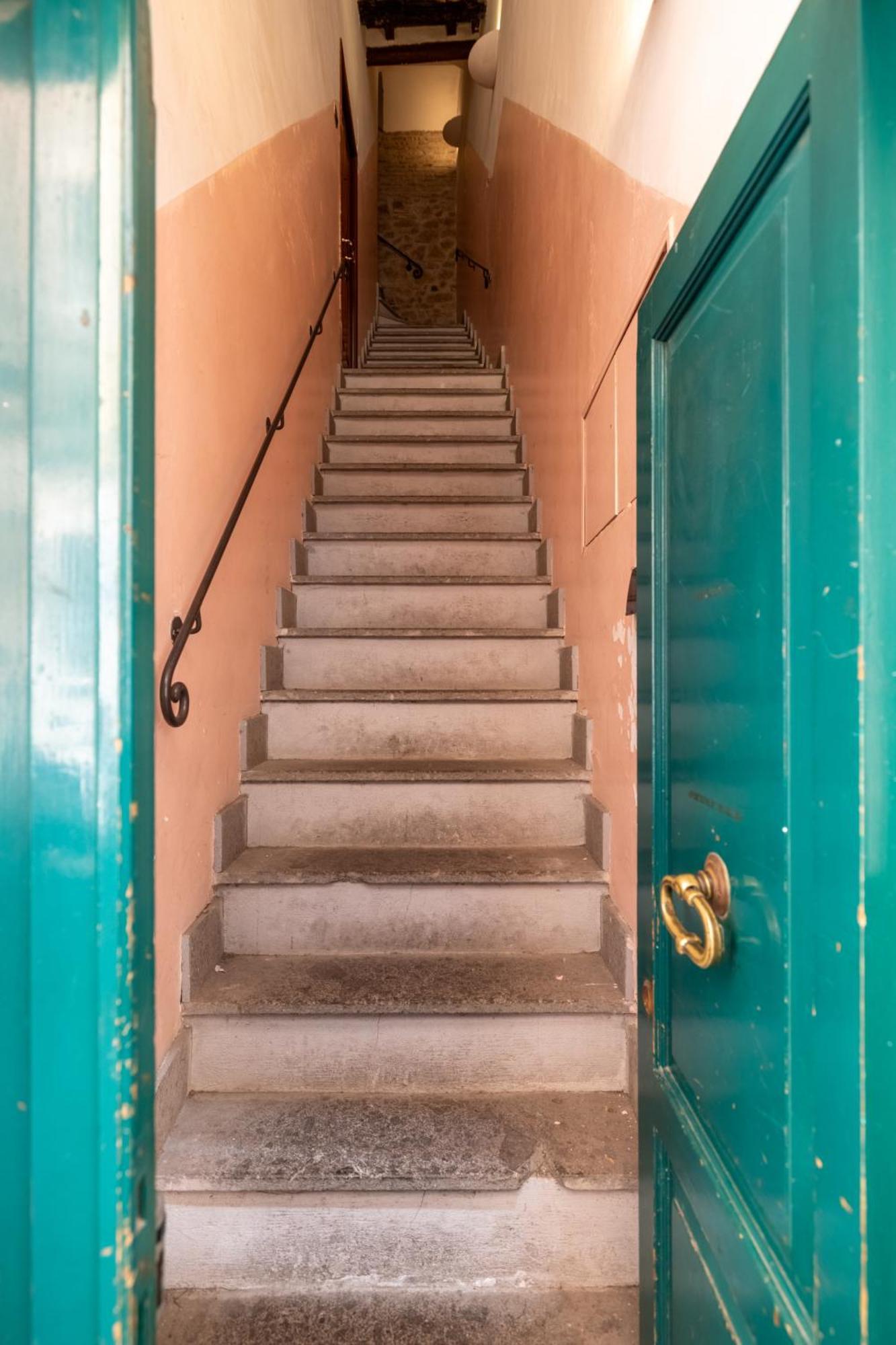 Suite Trevi - Charming Loft Near Trevi Fountain Roma Esterno foto
